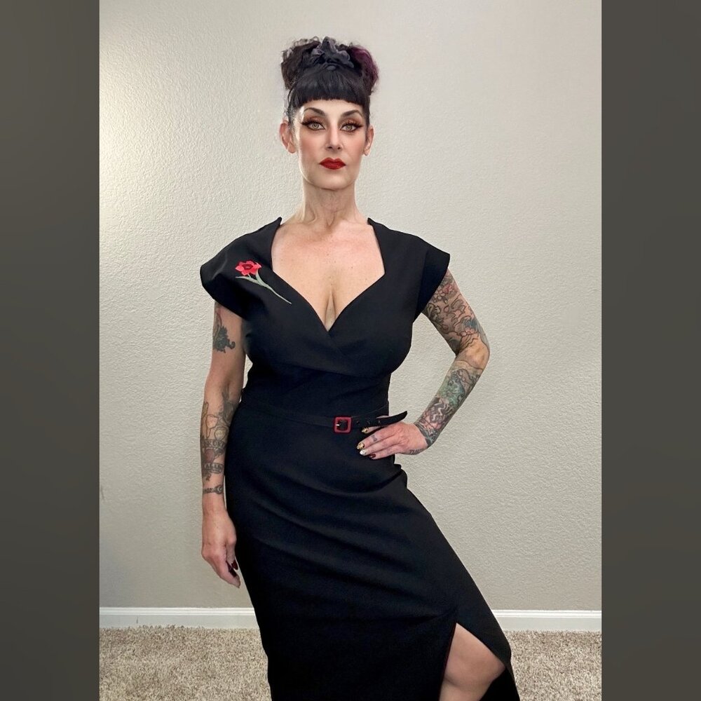 Black NWOT Stop Staring Bodycon Roses Pinup Rockabilly Retro Midi Swing 30s XL - Picture 4 of 13